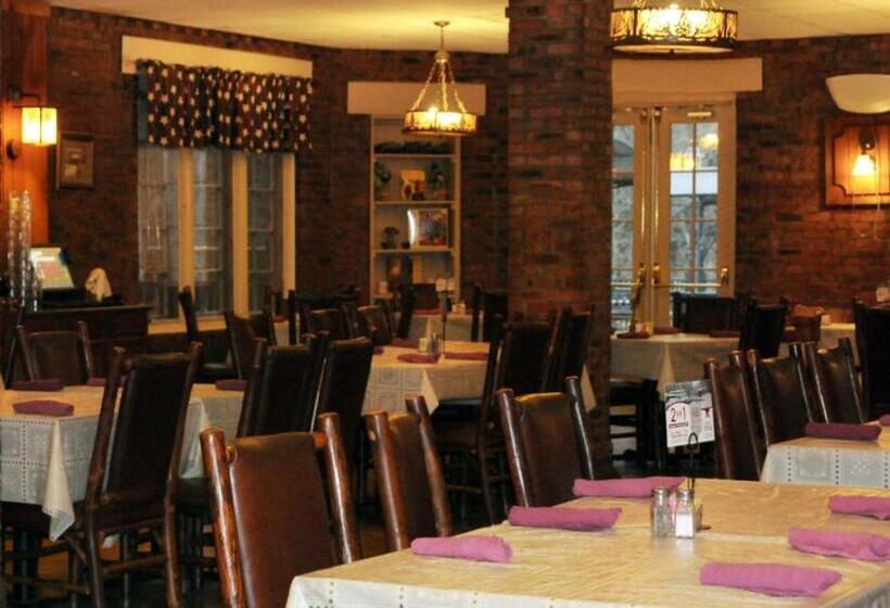 فندق Turkey Run Inn & Cabins