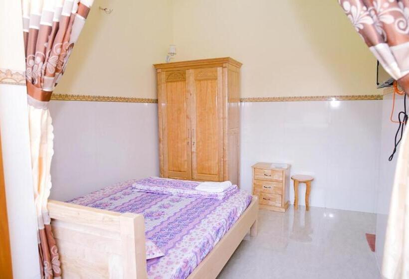 Nhà Nghỉ Quê Ló