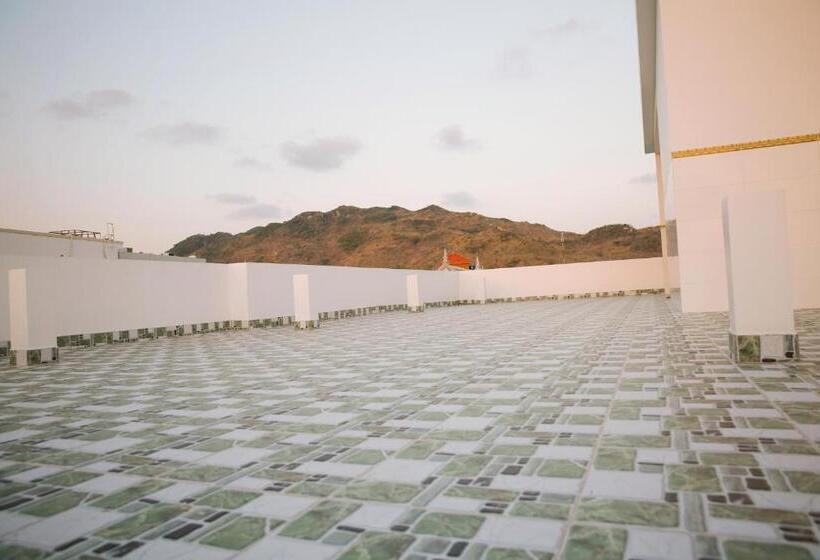 Nhà Nghỉ Quê Ló