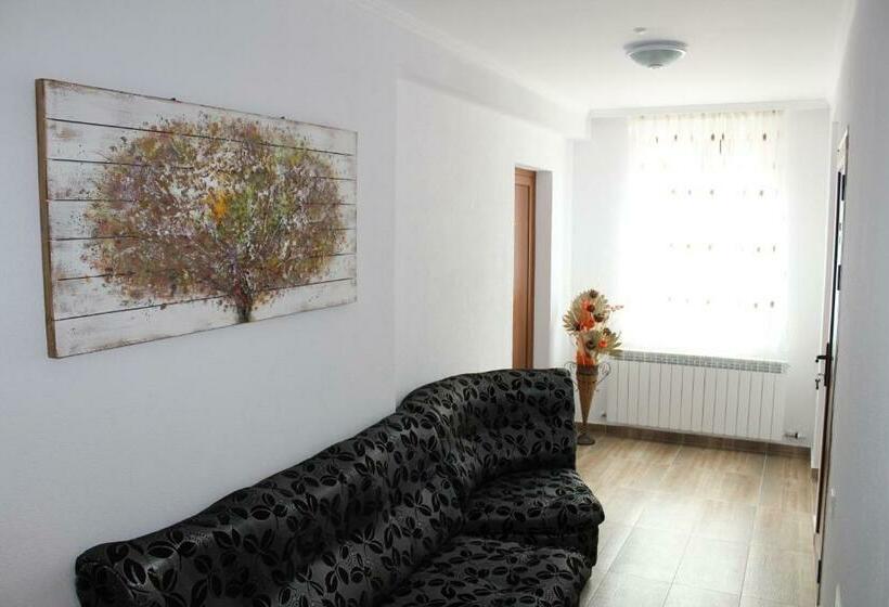 פנסיון къща за гости мишурови