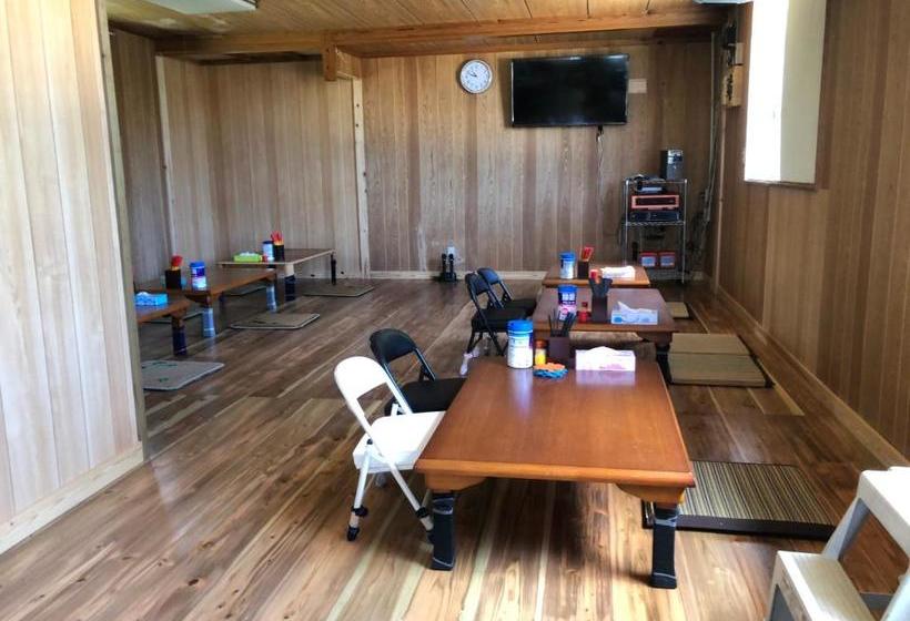 פנסיון 東のオズ