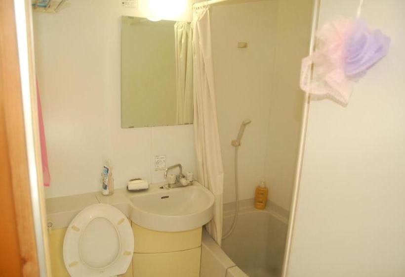 פנסיון 東のオズ