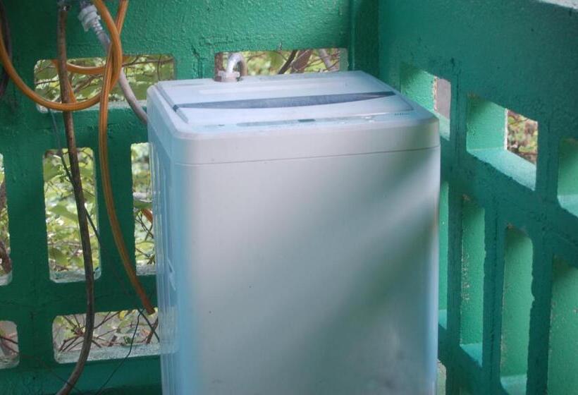 פנסיון 東のオズ