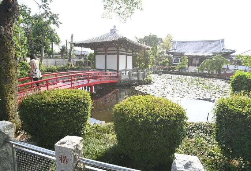 بنسيون ファミリー不向き!!素泊まり一棟貸切りではない個室の静かな方限定無料wifi