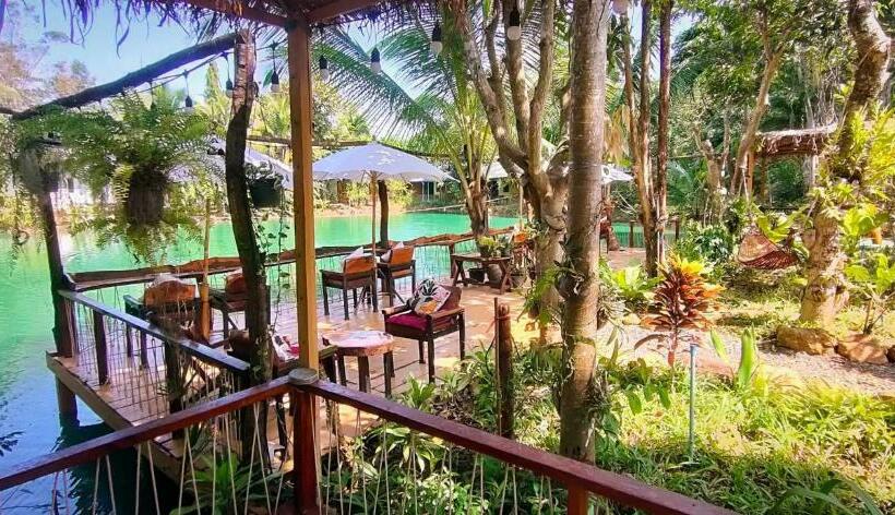 بنسيون Baan Thamachart