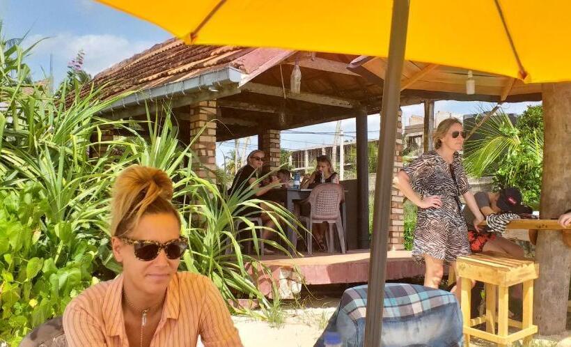 펜션 Blue Corals Beach Bungalow