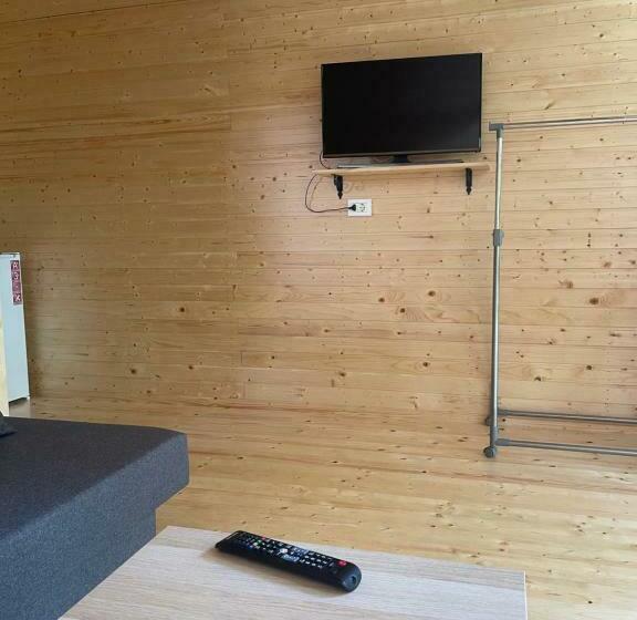 بنسيون Conacul Lui Patrick