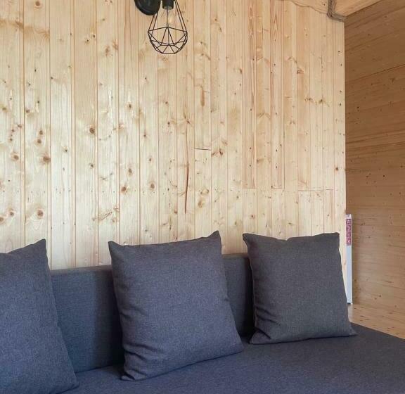 بنسيون Conacul Lui Patrick