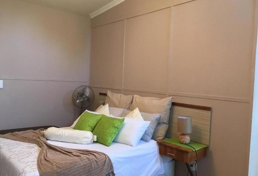 بنسيون De Sandsteen Gastehuis