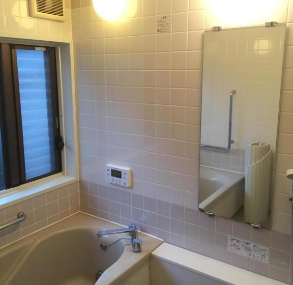 بنسيون Fukunae House   Hostel