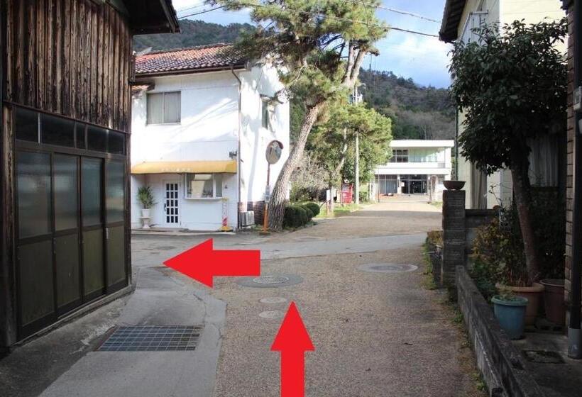 بنسيون Fukunae House   Hostel