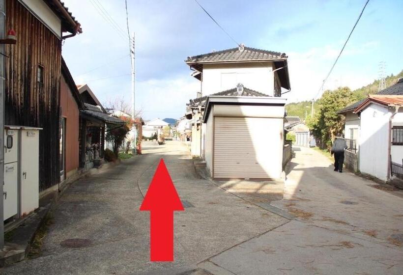 بنسيون Fukunae House   Hostel