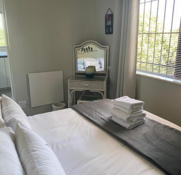 פנסיון Glenelg Road Guesthouse