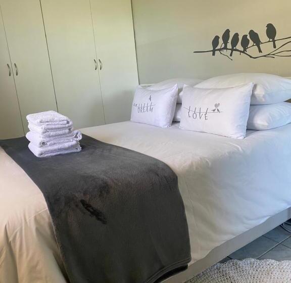 פנסיון Glenelg Road Guesthouse