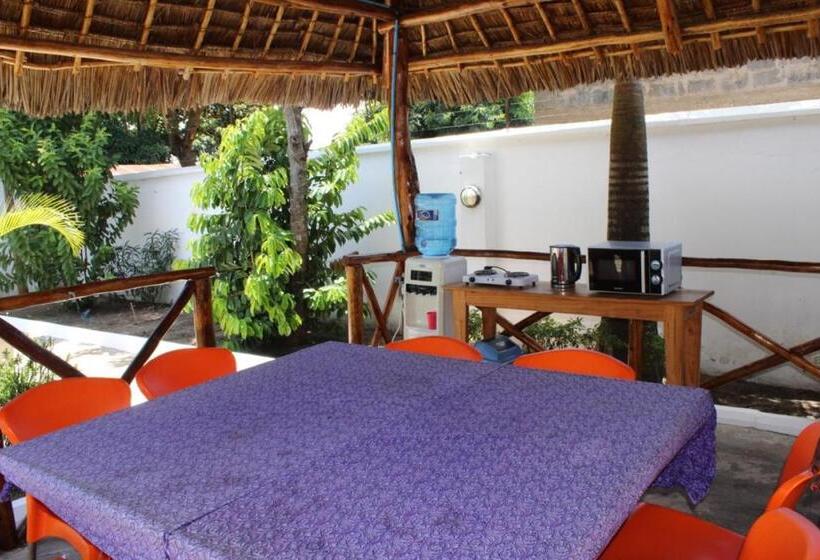 پانسیون Idc Guest House