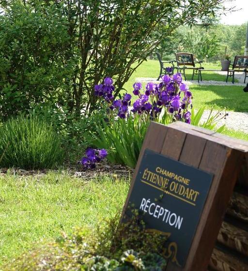 פנסיון Le Manoir Des Arômes