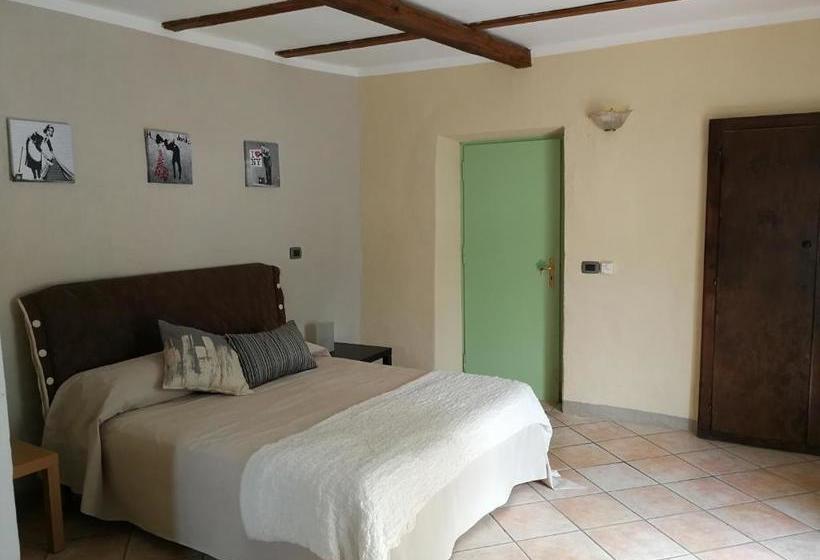 פנסיון Locanda Montecarlo