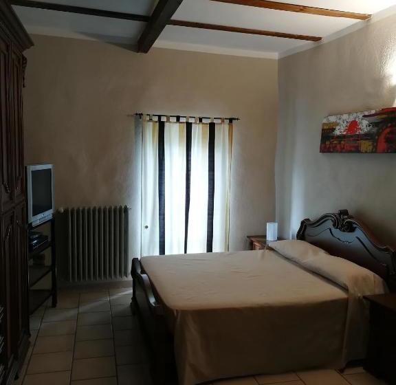 פנסיון Locanda Montecarlo