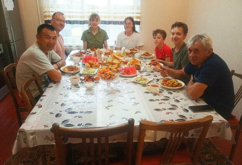 پانسیون Meerim Guest House