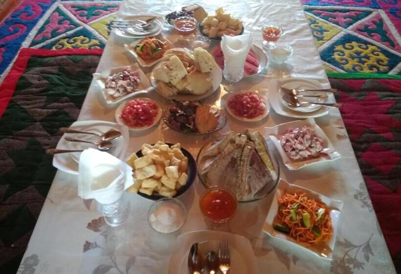 پانسیون Meerim Guest House