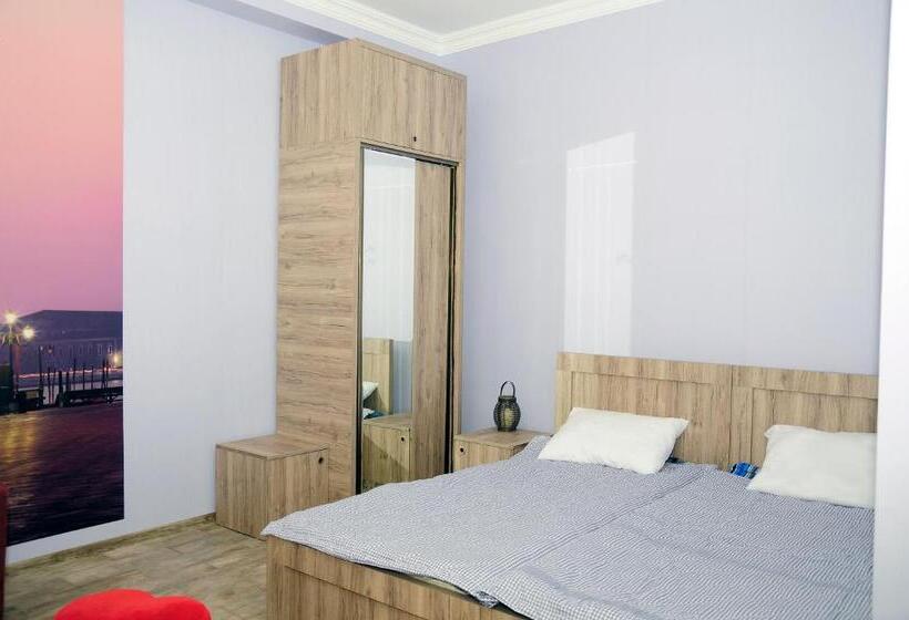 پانسیون Nimako's Apartment