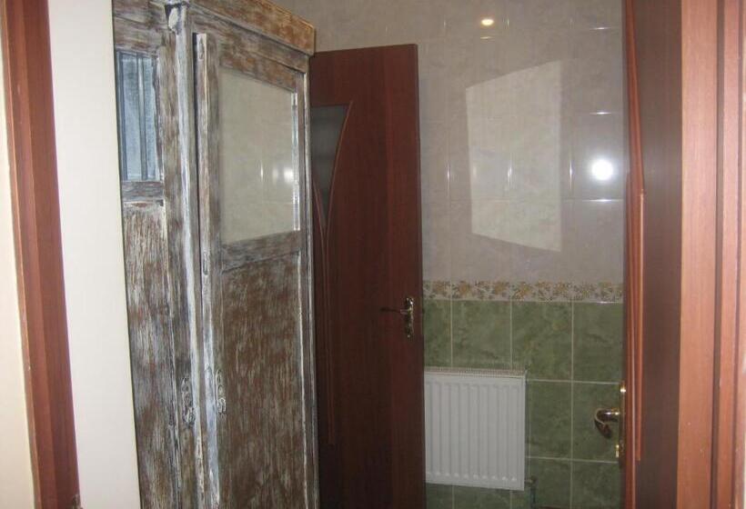 بنسيون Oselya Guest House