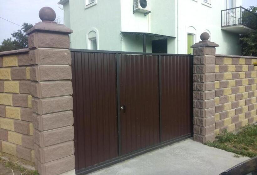 بنسيون Oselya Guest House