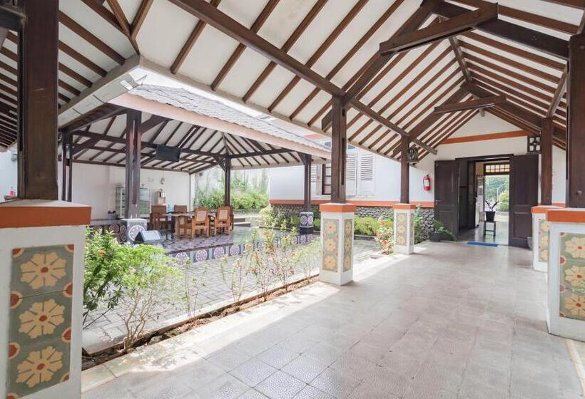 膳宿费 Reddoorz Syariah @ Kolonial Guest House