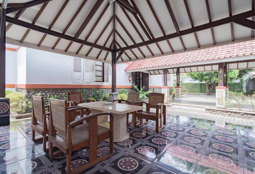 膳宿费 Reddoorz Syariah @ Kolonial Guest House