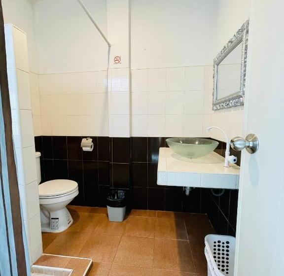 פנסיון Wassana Sitdharma Guesthouse