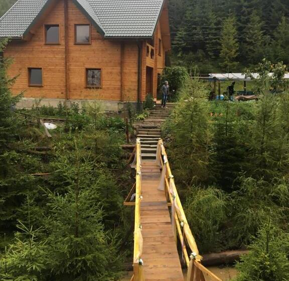 פנסיון Wooddream