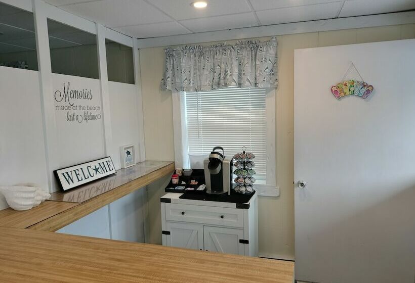 Pilgrim's Pride Motel