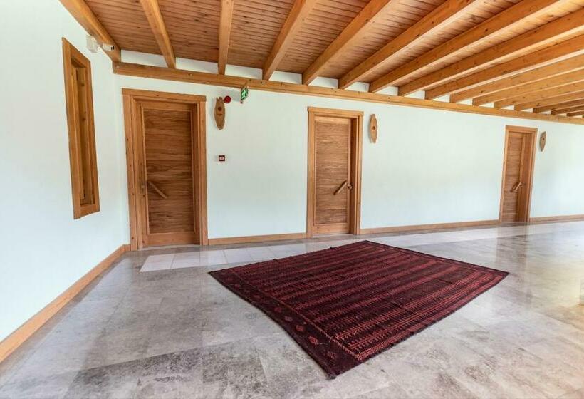 אתר נופש Yenice Vadi   Natural Life Village