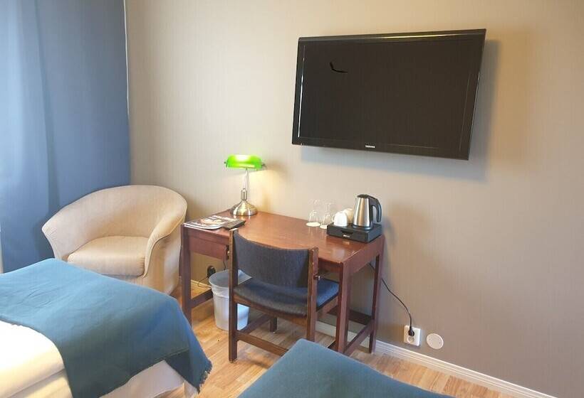 הוסטל Burträsk Värdshus