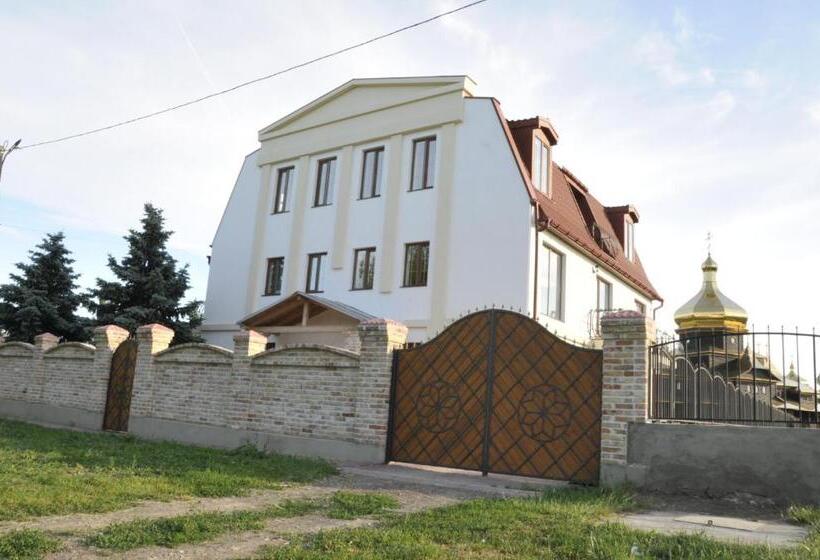 호스텔 Dom Fedorovyh