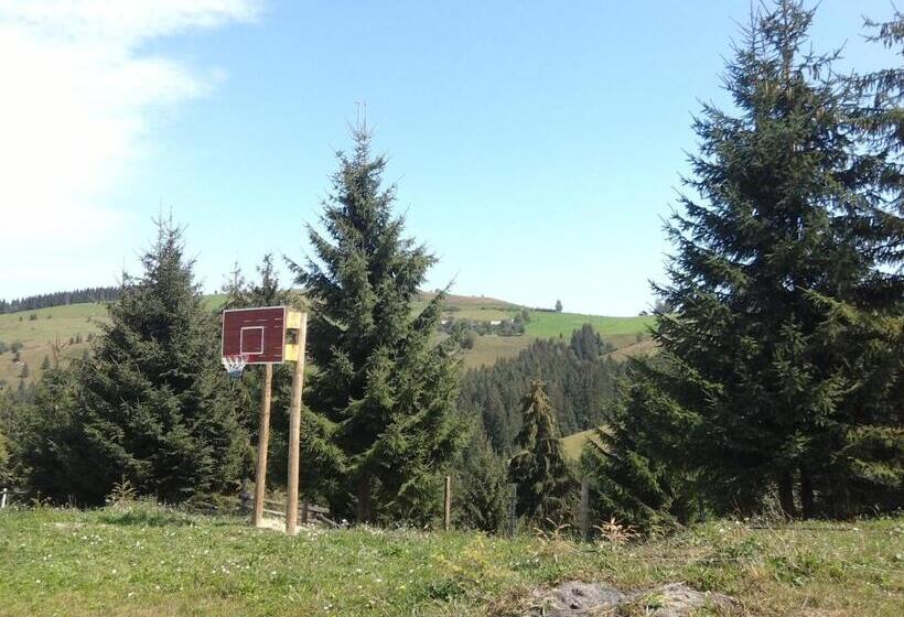 فندق صغير Eco Resort Nad Karpatamy