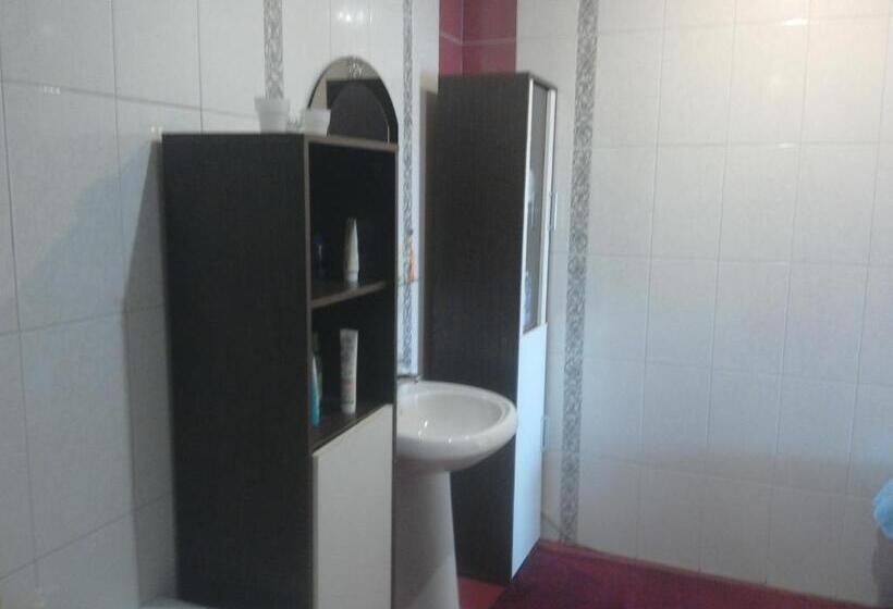 הוסטל Eco Resort Nad Karpatamy