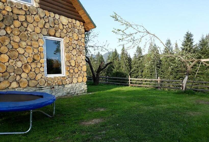 הוסטל Eco Resort Nad Karpatamy