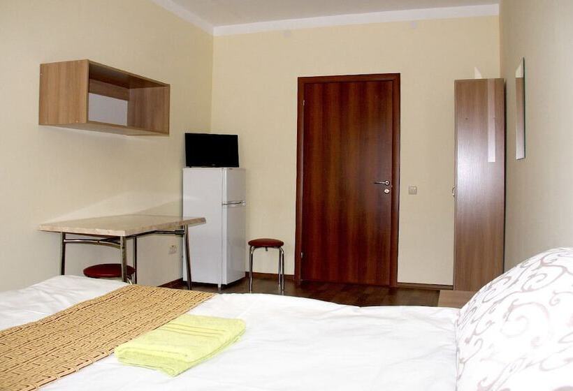 فندق صغير Friendly House