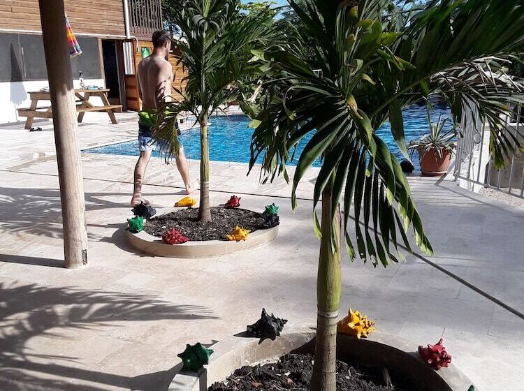 הוסטל Hidden Haven