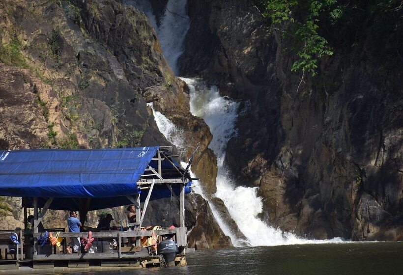 הוסטל Hidden Haven