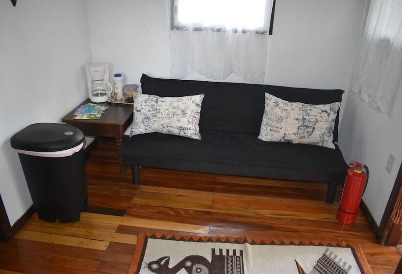 הוסטל Hidden Haven