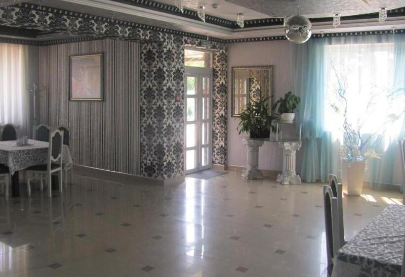 فندق صغير Mini Hotel Leon