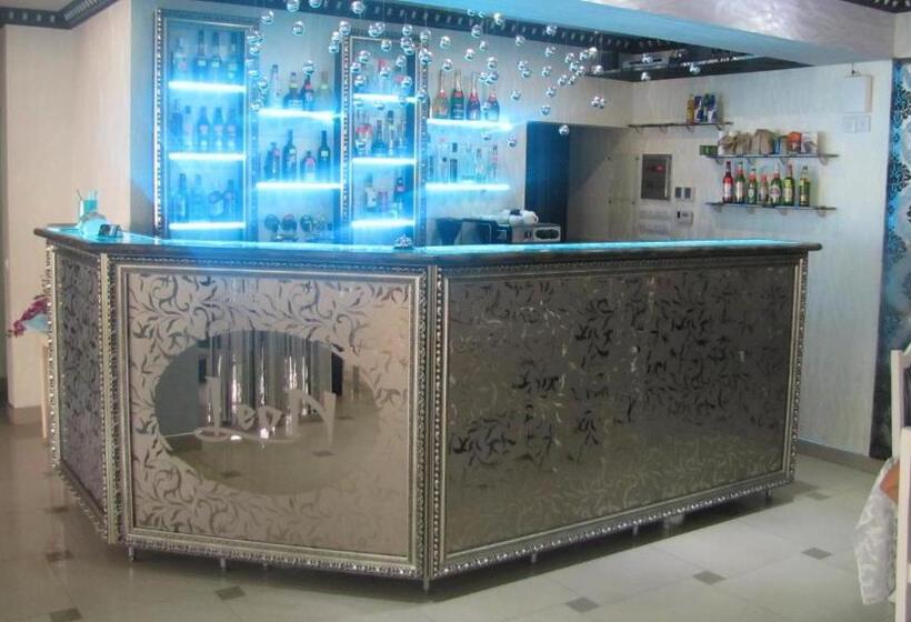 فندق صغير Mini Hotel Leon