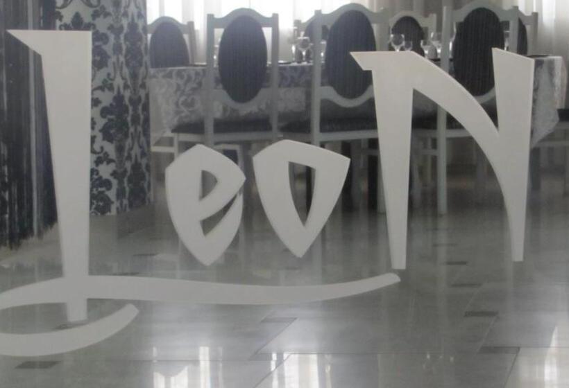 فندق صغير Mini Hotel Leon