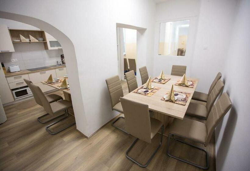 هاستل Minidorms In Heart Of City Center