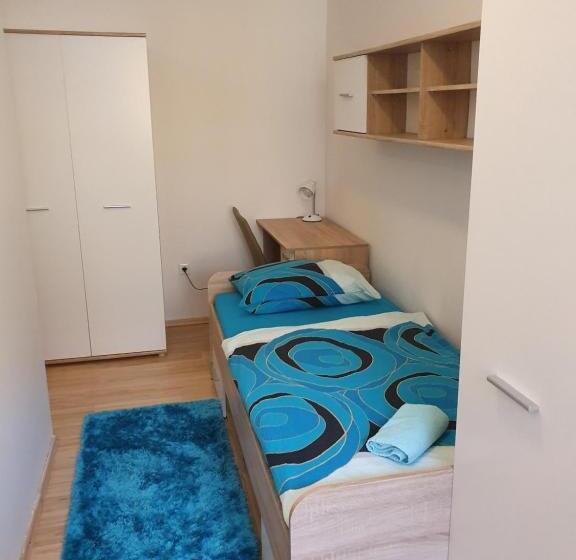 هاستل Minidorms In Heart Of City Center