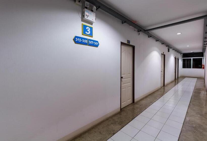 호스텔 Tonwai Modern Place