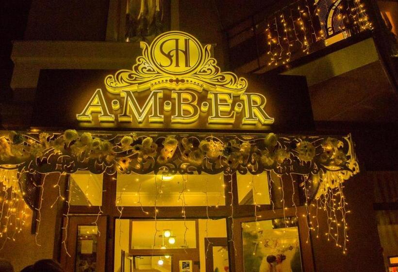 Amber Hotel & Cafe