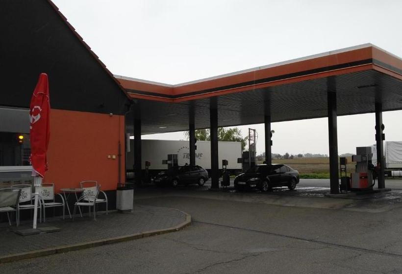 צימר Bed & Parking Eurobit